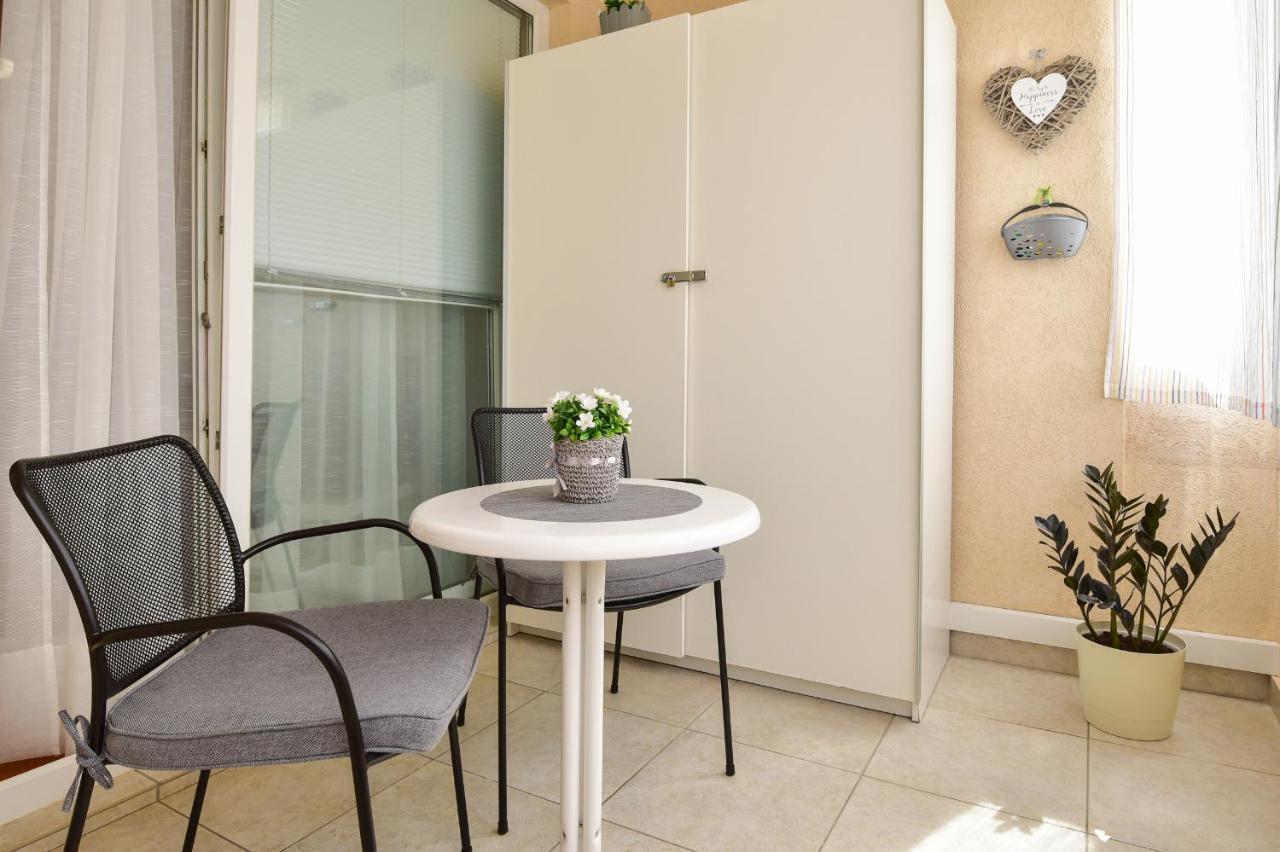 Heart Of Makarska Apartment Ngoại thất bức ảnh